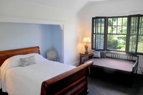 OM Sanctuary Holistic Retreat image 14