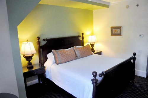 OM Sanctuary Holistic Retreat image 24